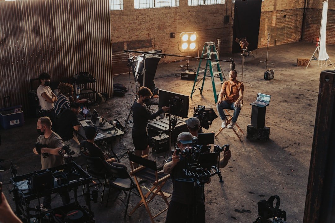 Movie camera representing Carlos Scola Pliego's film career