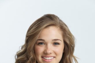 Haley Lu Richardson, daughter of Valerie M. Richardson